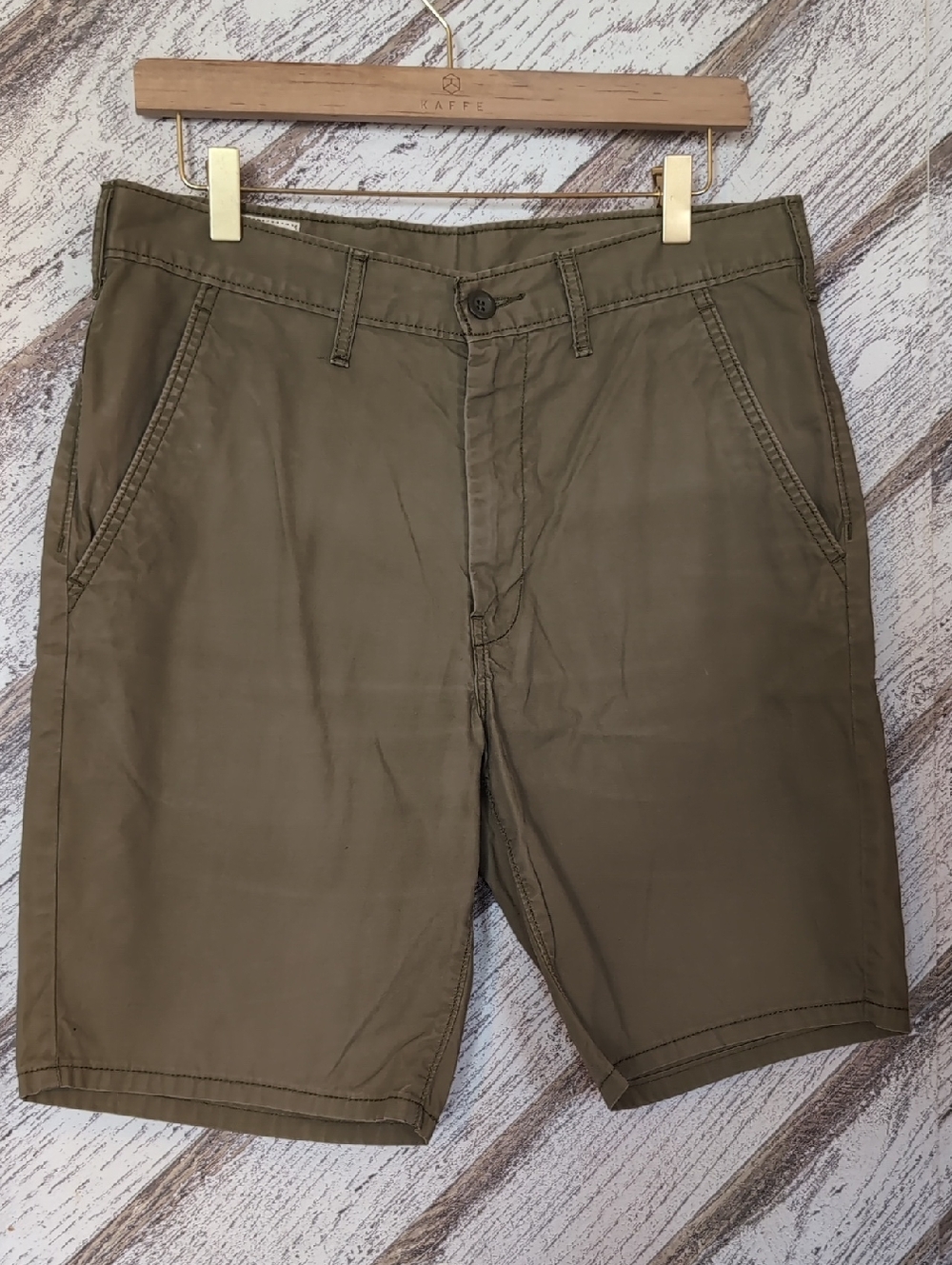Levi's Olive Green Women's Flat-Front Chino Shorts